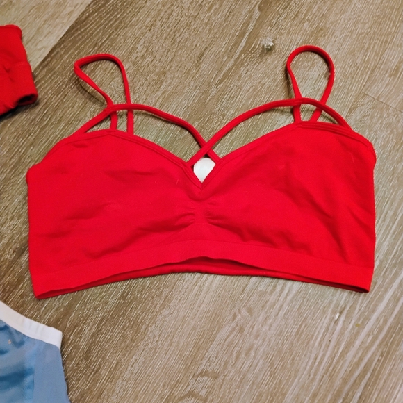 Bundle Of 3 Size Small Sports Bra - Picture 2 of 5